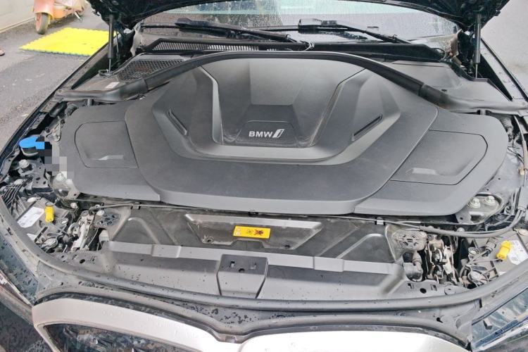 Used BMW i3 2022 eDrive 35 L Engine Bay