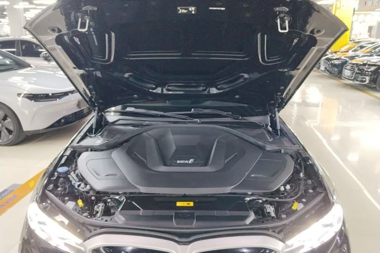 Used BMW i3 2022 eDrive 35 L Engine Bay