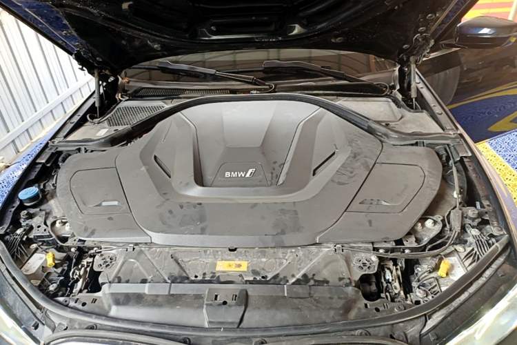 Used BMW i3 2022 eDrive 35 L Engine Bay