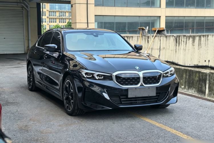 Used BMW i3 2022 eDrive 35 L Exterior 2