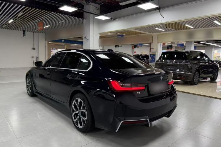Used BMW i3 2022 eDrive 35 L Exterior 2