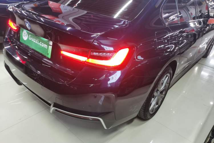 Used BMW i3 2022 eDrive 35 L Exterior 3