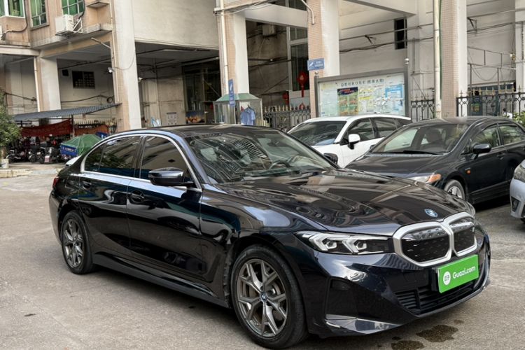 Used BMW i3 2022 eDrive 35 L Exterior 4