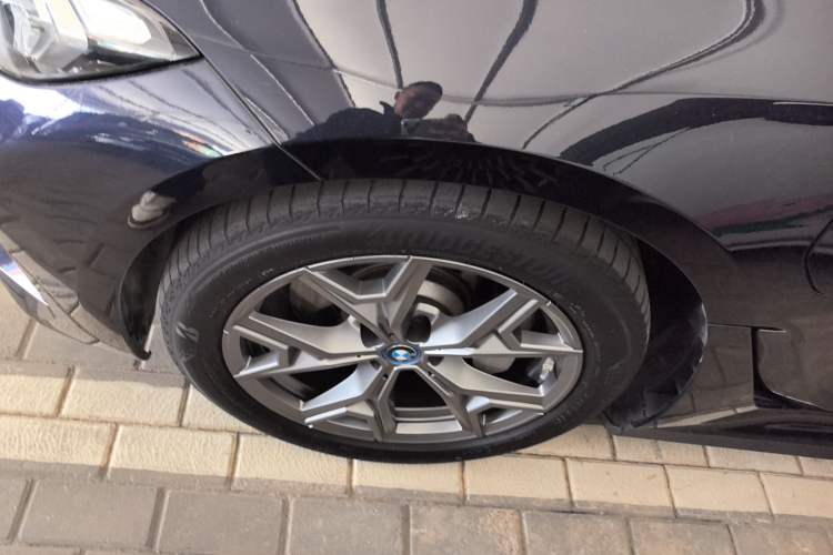 Used BMW i3 2022 eDrive 35 L Exterior 4