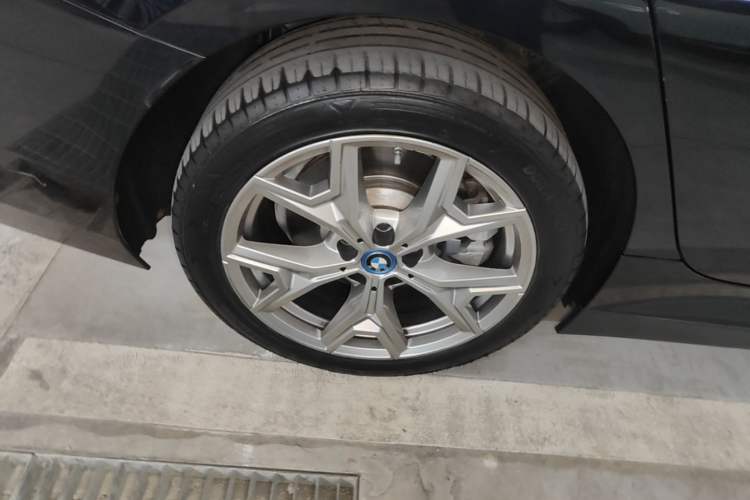 Used BMW i3 2022 eDrive 35 L Exterior 5