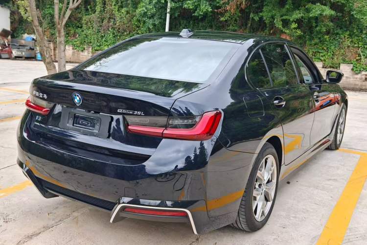 Used BMW i3 2022 eDrive 35 L Exterior 7