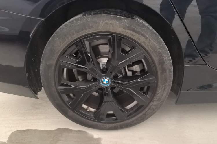 Used BMW i3 2022 eDrive 35 L Exterior 8