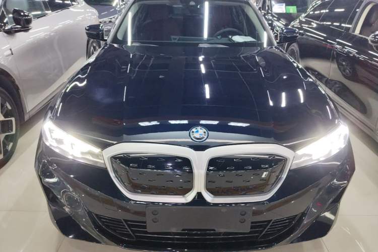 Used BMW i3 2022 eDrive 35 L Front