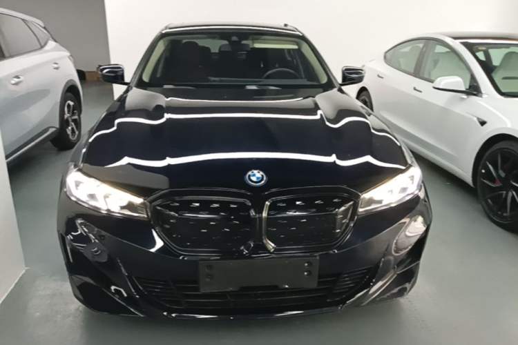 Used BMW i3 2022 eDrive 35 L Front