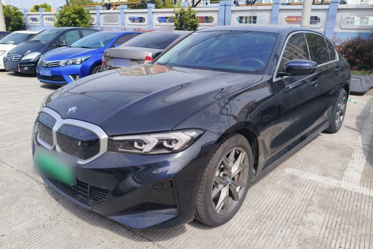 Used BMW i3 2022 eDrive 35 L Front Left 45 Deg