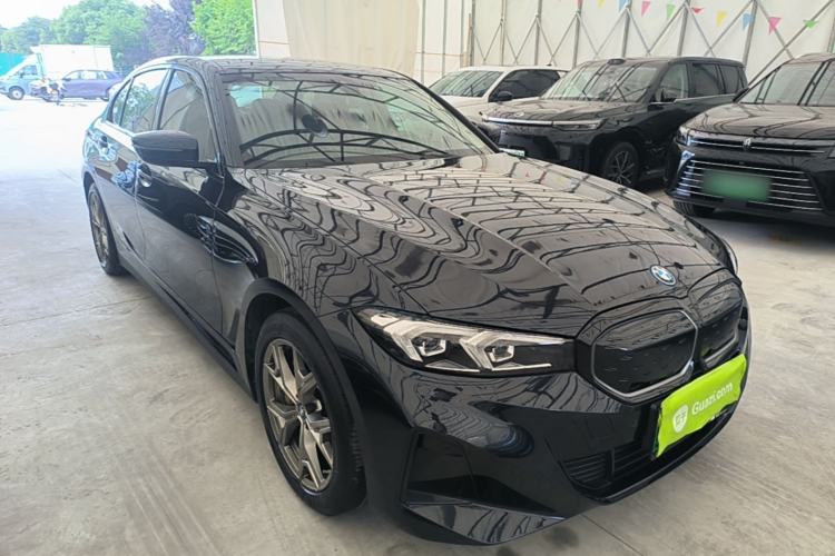 Used BMW i3 2022 eDrive 35 L Front Right 45 Deg