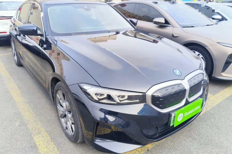 Used BMW i3 2022 eDrive 35 L Front Right 45 Deg