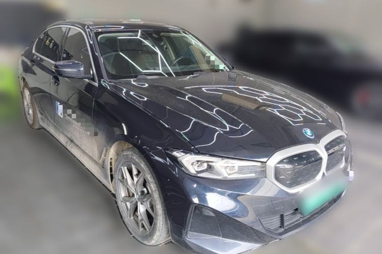 Used BMW i3 2022 eDrive 35 L Front Right 45 Deg