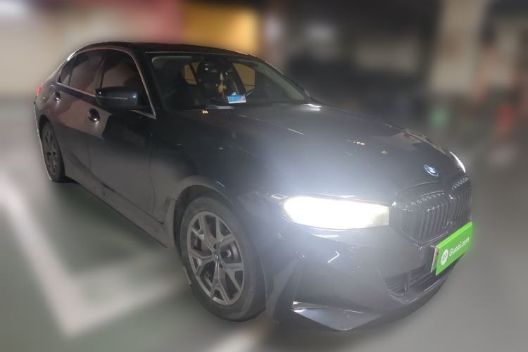 Used BMW i3 2022 eDrive 35 L Front Right 45 Deg