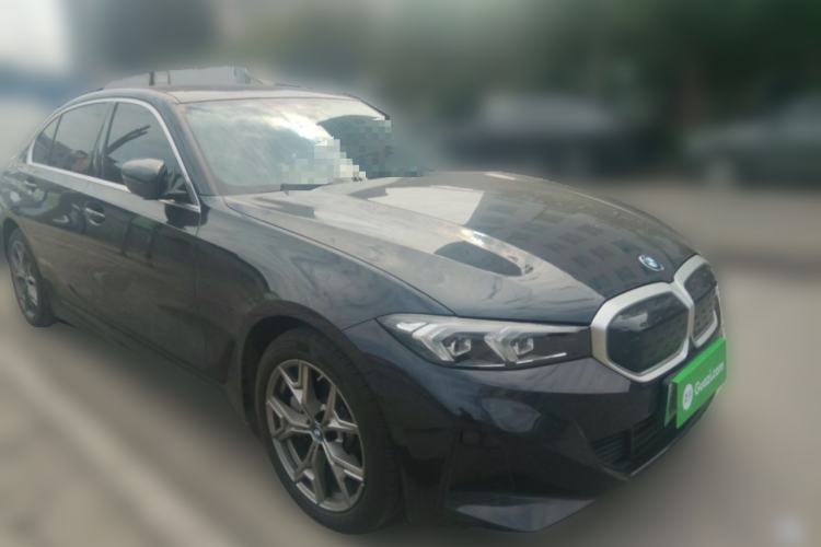 Used BMW i3 2022 eDrive 35 L Front Right 45 Deg