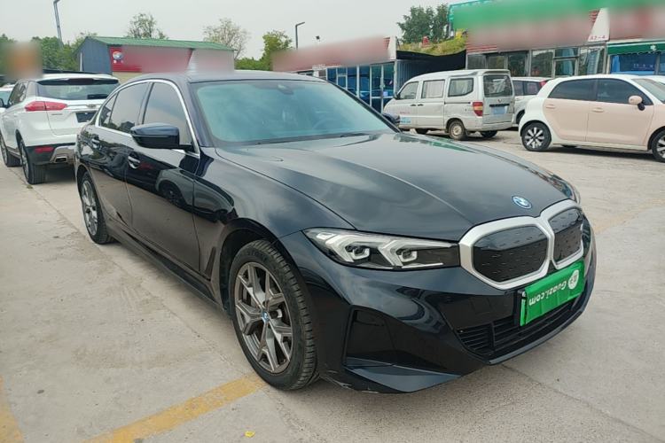 Used BMW i3 2022 eDrive 35 L Front Right 45 Deg