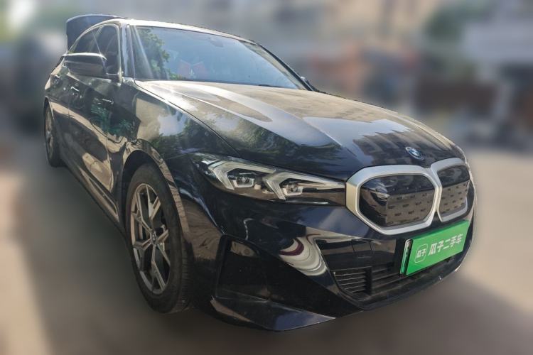 Used BMW i3 2022 eDrive 35 L Front Right 45 Deg