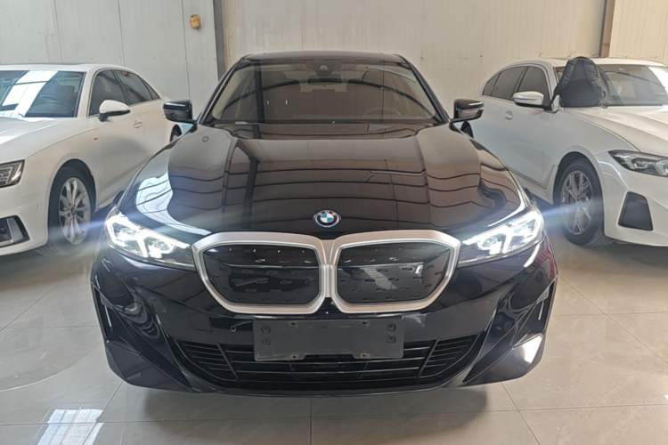Used BMW i3 2022 eDrive 35 L Front