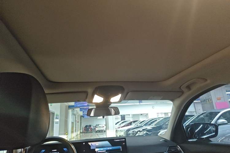 Used BMW i3 2022 eDrive 35 L Headliner