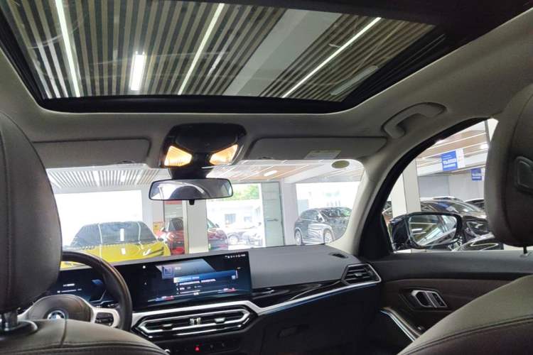 Used BMW i3 2022 eDrive 35 L Headliner