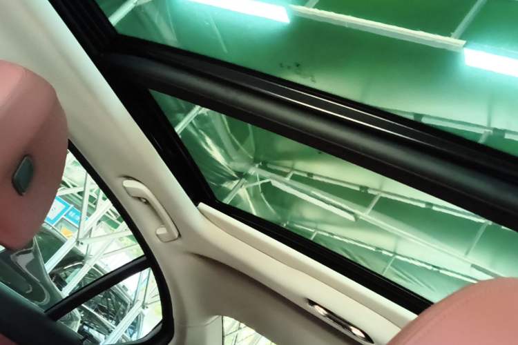 Used BMW i3 2022 eDrive 35 L Headliner