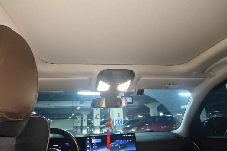 Used BMW i3 2022 eDrive 35 L Headliner