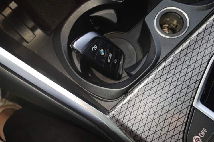 Used BMW i3 2022 eDrive 35 L Interior 1