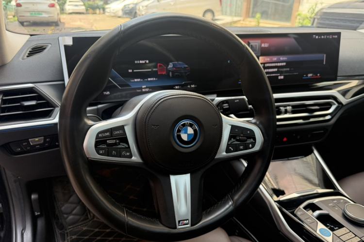 Used BMW i3 2022 eDrive 35 L Interior 12