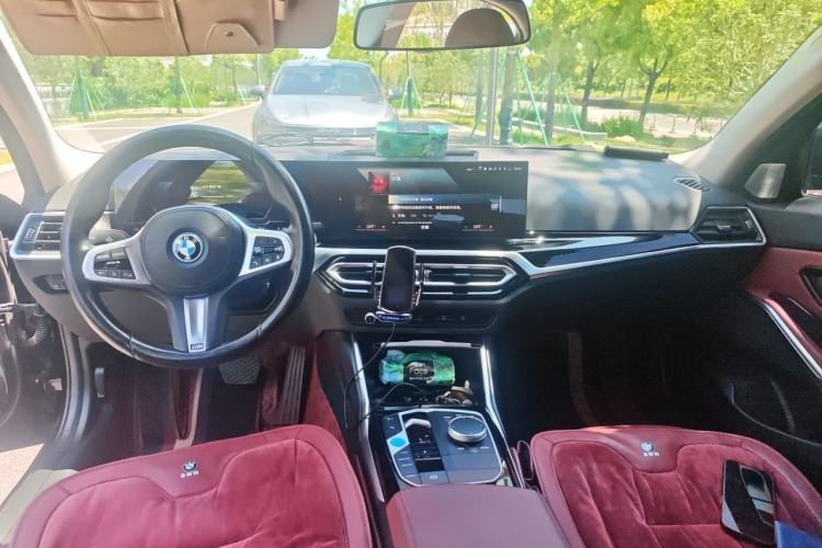 Used BMW i3 2022 eDrive 35 L Interior 2