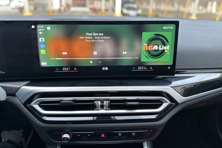 Used BMW i3 2022 eDrive 35 L Interior 5