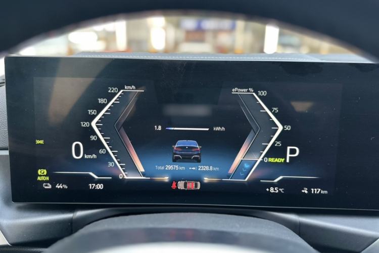 Used BMW i3 2022 eDrive 35 L Interior 6