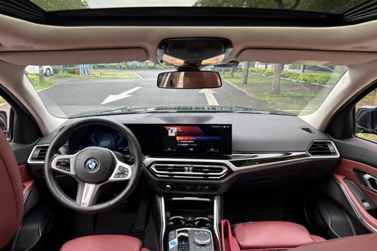 Used BMW i3 2022 eDrive 35 L Interior 7