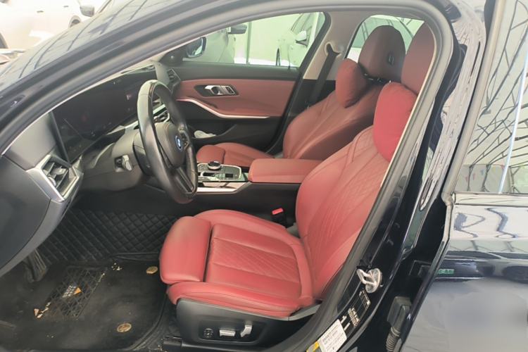 Used BMW i3 2022 eDrive 35 L Left Front Seat