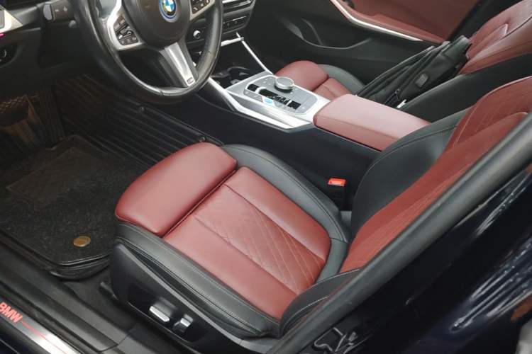 Used BMW i3 2022 eDrive 35 L Left Front Seat