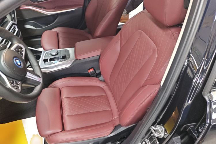 Used BMW i3 2022 eDrive 35 L Left Front Seat