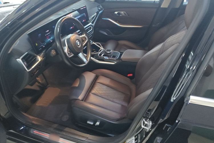 Used BMW i3 2022 eDrive 35 L Left Front Seat