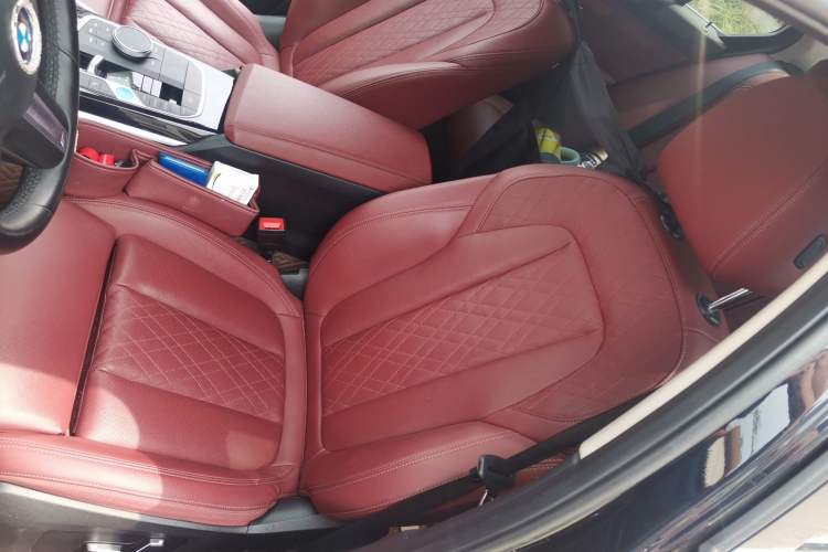 Used BMW i3 2022 eDrive 35 L Left Front Seat