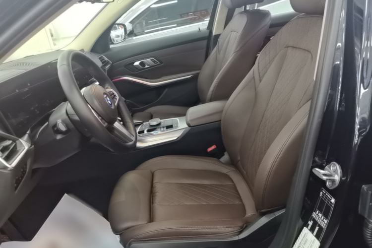 Used BMW i3 2022 eDrive 35 L Left Front Seat
