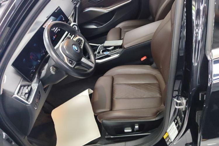 Used BMW i3 2022 eDrive 35 L Left Front Seat