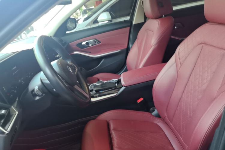 Used BMW i3 2022 eDrive 35 L Left Front Seat