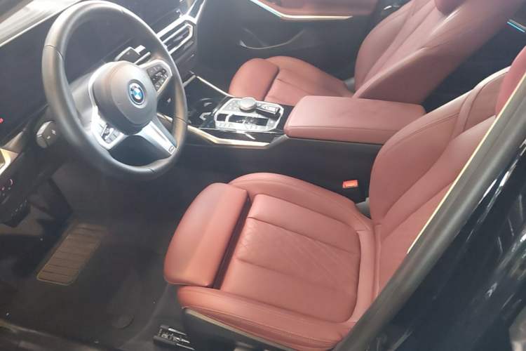 Used BMW i3 2022 eDrive 35 L Left Front Seat