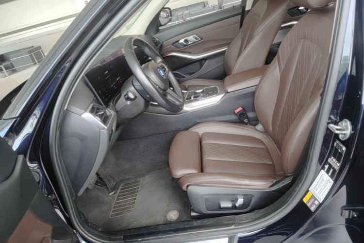 Used BMW i3 2022 eDrive 35 L Left Front Seat