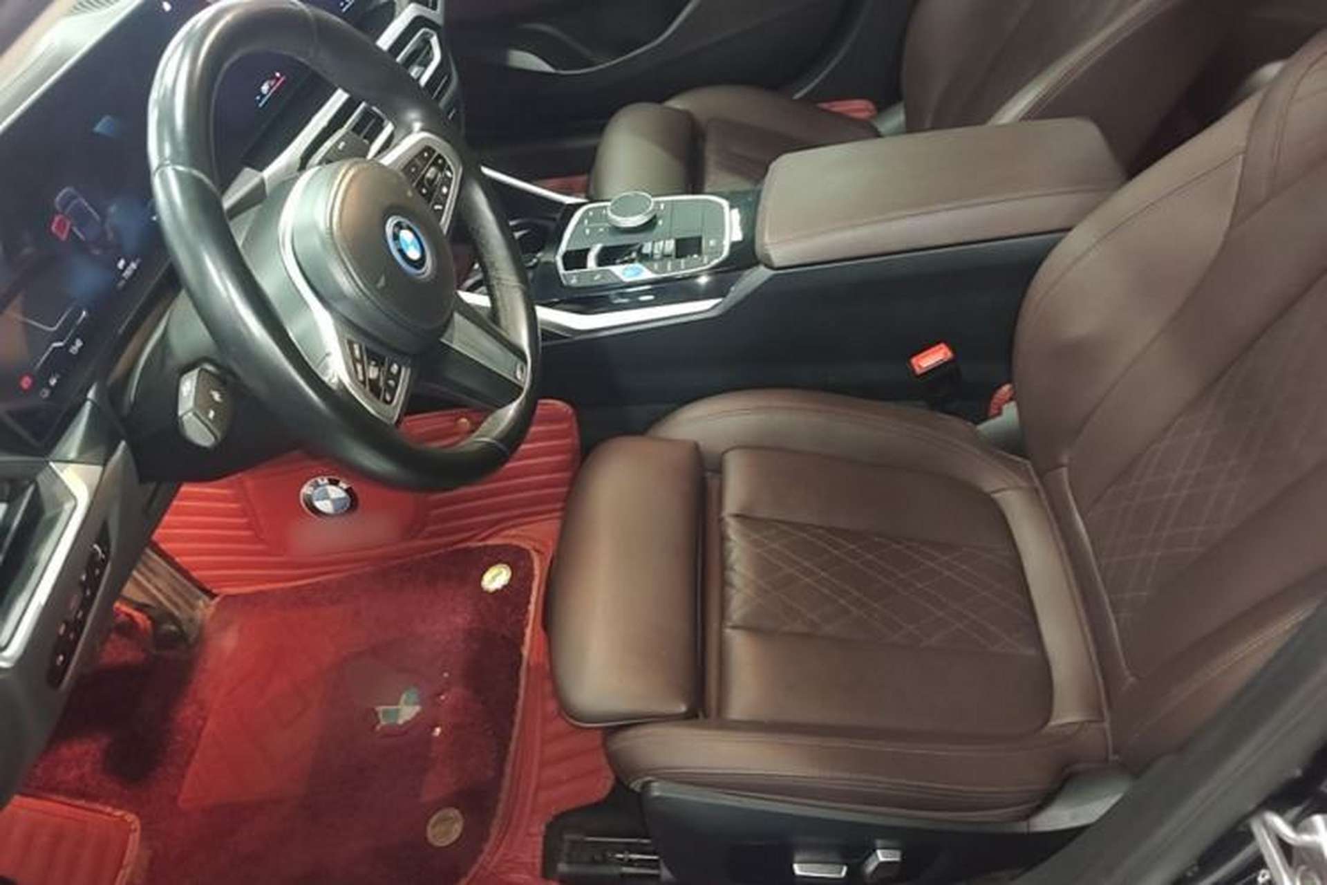 Used BMW i3 2022 eDrive 35 L Left Front Seat