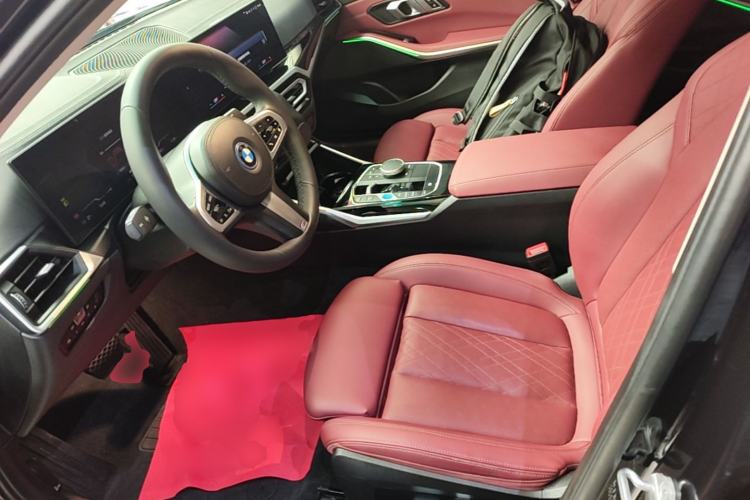 Used BMW i3 2022 eDrive 35 L Left Front Seat