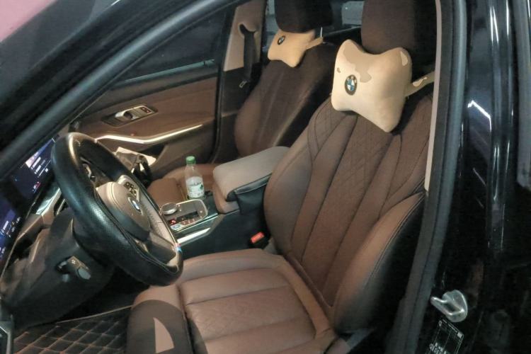 Used BMW i3 2022 eDrive 35 L Left Front Seat