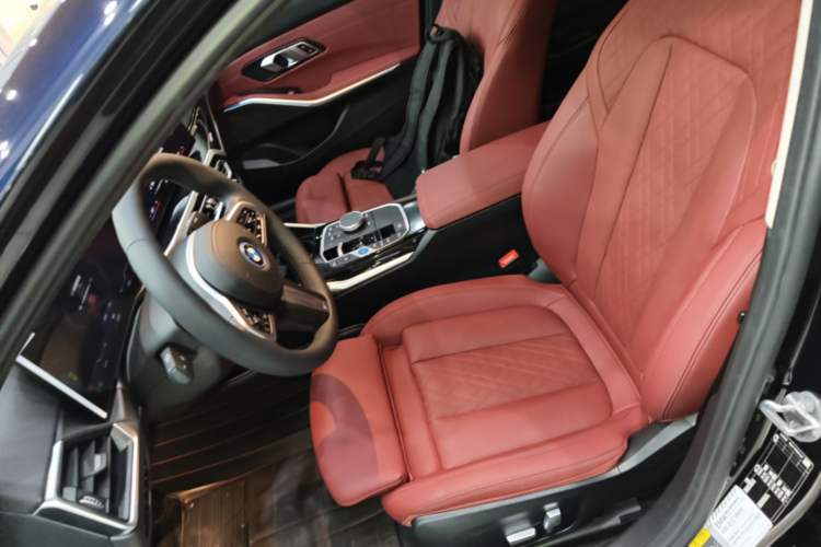 Used BMW i3 2022 eDrive 35 L Left Front Seat