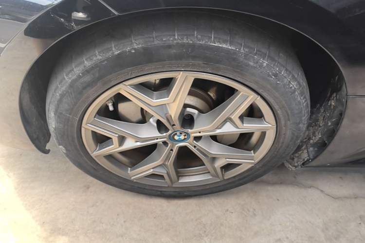 Used BMW i3 2022 eDrive 35 L Left Front Wheel Hub
