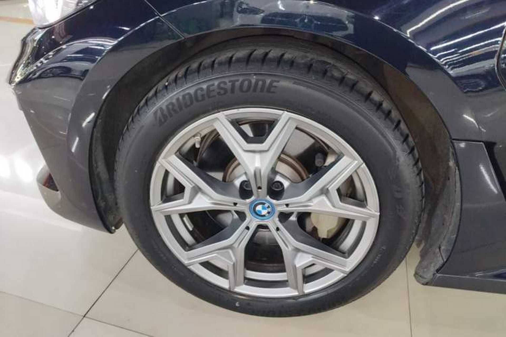 Used BMW i3 2022 eDrive 35 L Left Front Wheel Hub