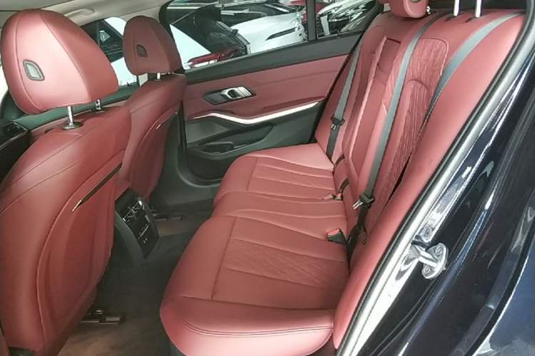 Used BMW i3 2022 eDrive 35 L Left Rear Seat