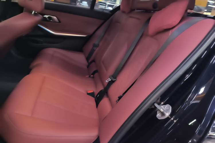 Used BMW i3 2022 eDrive 35 L Left Rear Seat